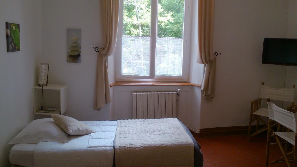 Auberge Cocagne Aveze  Room photo